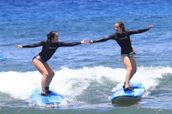 Kaanapali Resort in Maui - Kaanapali Hotel in Maui - Group Surf Lesson at Ka'anapali Beach