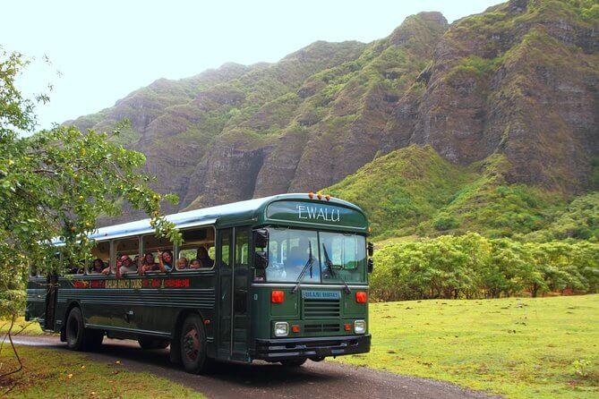 Jurassic Park Tour in Hawaii - Kualoa Ranch - Hollywood Movie Sites Tour