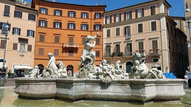 Most Famous Fountains in Rome - Fountain of Neptune (Fontana del Nettuno)