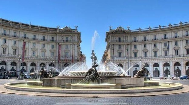 Most Famous Fountains in Rome - Fountain of the Naiads (Fontana delle Naiadi)