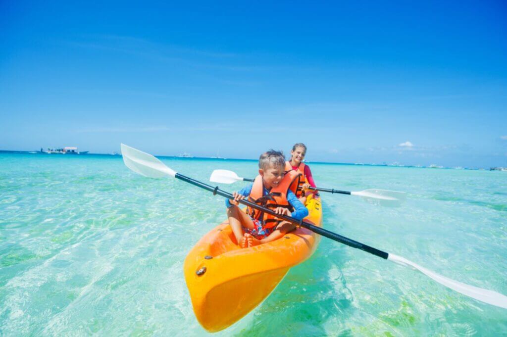 6 Family Tourists Attractions in Fiji 