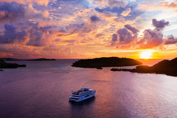 A Fiji Blue Lagoon Cruise - Escape to Paradise Cruise